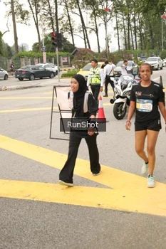 Runner Photo 4262448