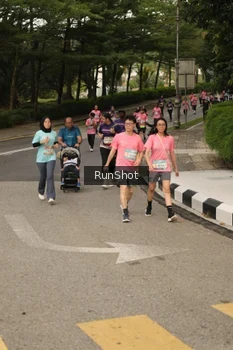 Runner Photo 4262496
