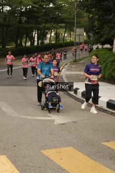 Runner Photo 4262513