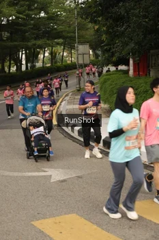 Runner Photo 4262514