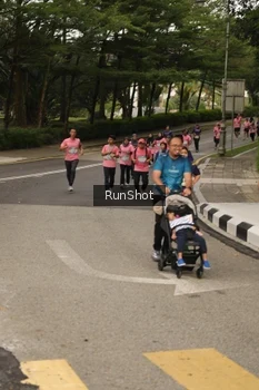 Runner Photo 4262517