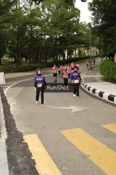 Runner Photo 4262591