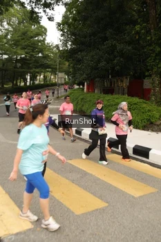 Runner Photo 4262595