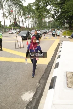 Runner Photo 4262599