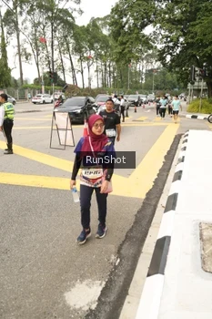 Runner Photo 4262604