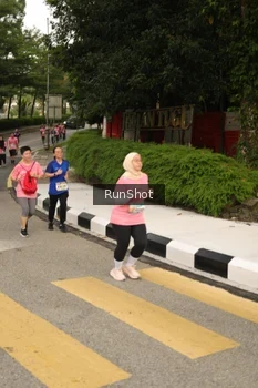 Runner Photo 4262611