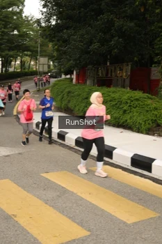 Runner Photo 4262613