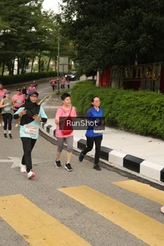 Runner Photo 4262620