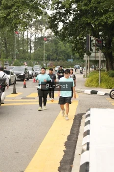 Runner Photo 4262628