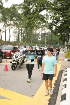 Runner Photo 4262648