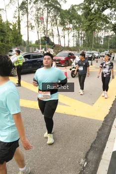Runner Photo 4262659