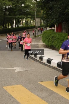 Runner Photo 4262684