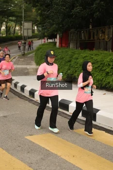 Runner Photo 4262702