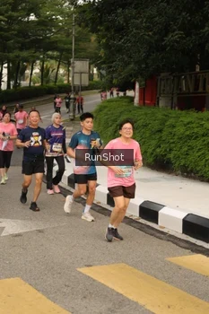 Runner Photo 4262714