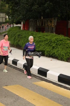 Runner Photo 4262731
