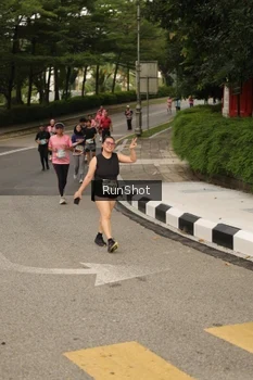 Runner Photo 4262764
