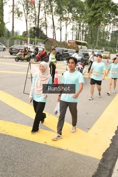 Runner Photo 4262773