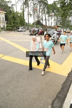 Runner Photo 4262777