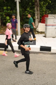 Runner Photo 4262830
