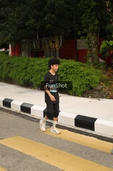 Runner Photo 4262836