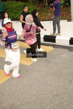 Runner Photo 4263043