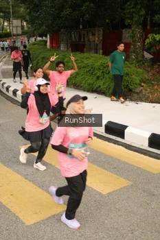 Runner Photo 4263072