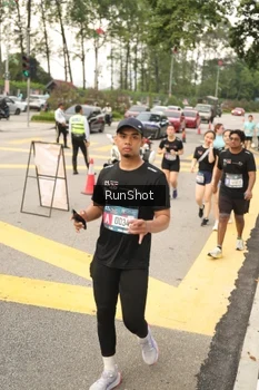 Runner Photo 4263075