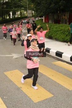Runner Photo 4263079