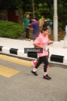Runner Photo 4263085