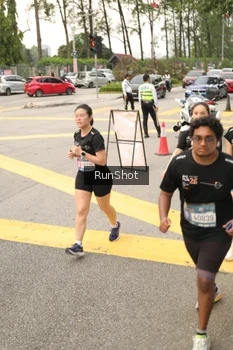 Runner Photo 4263095