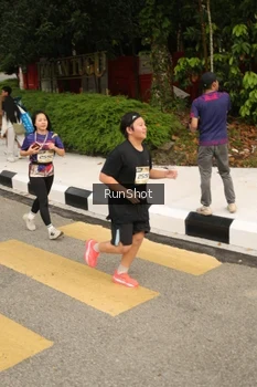 Runner Photo 4263138