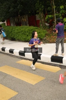 Runner Photo 4263145