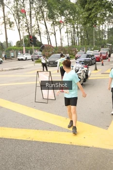 Runner Photo 4263153