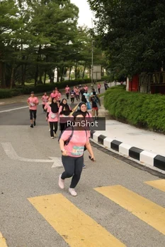 Runner Photo 4263178