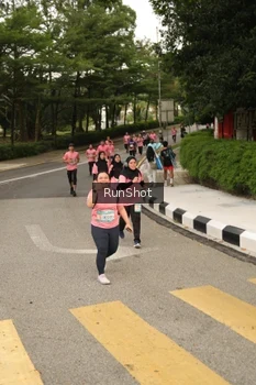 Runner Photo 4263180