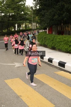 Runner Photo 4263182