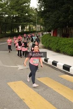 Runner Photo 4263186