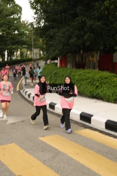 Runner Photo 4263200