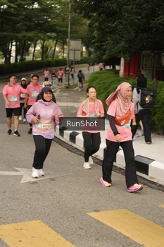 Runner Photo 4263291