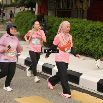 Runner Photo 4263305