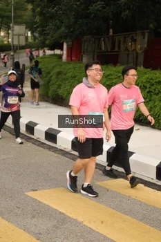 Runner Photo 4263315