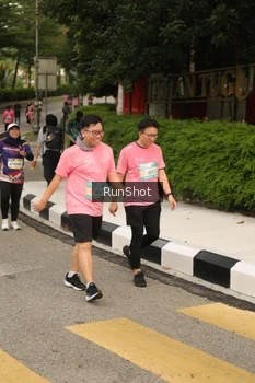 Runner Photo 4263316
