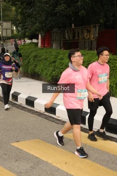 Runner Photo 4263317