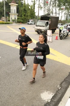 Runner Photo 4263333