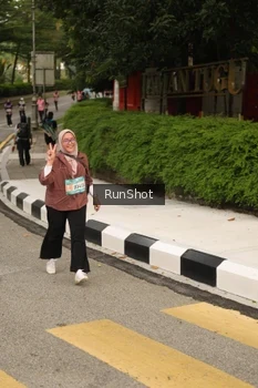 Runner Photo 4263344