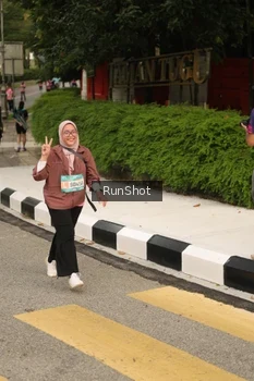 Runner Photo 4263345