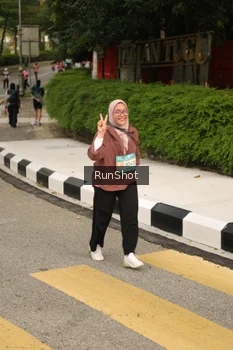 Runner Photo 4263346
