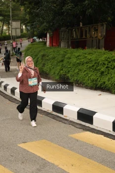 Runner Photo 4263348