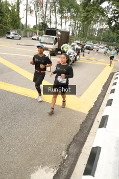 Runner Photo 4263355