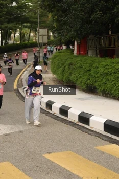 Runner Photo 4263369